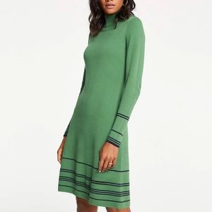 Ann Taylor STRIPE TURTLENECK SWEATER DRESS Smal
